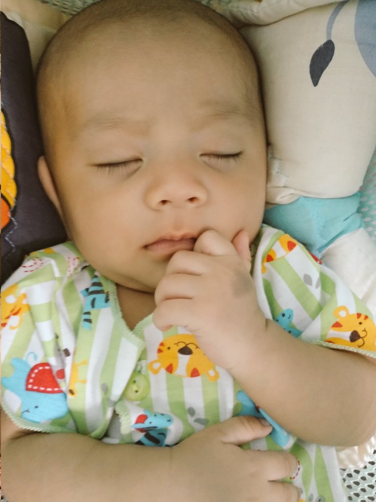 madhan_sp19's tweet photo. 👶 https://t.co/1wUJEtF5D2