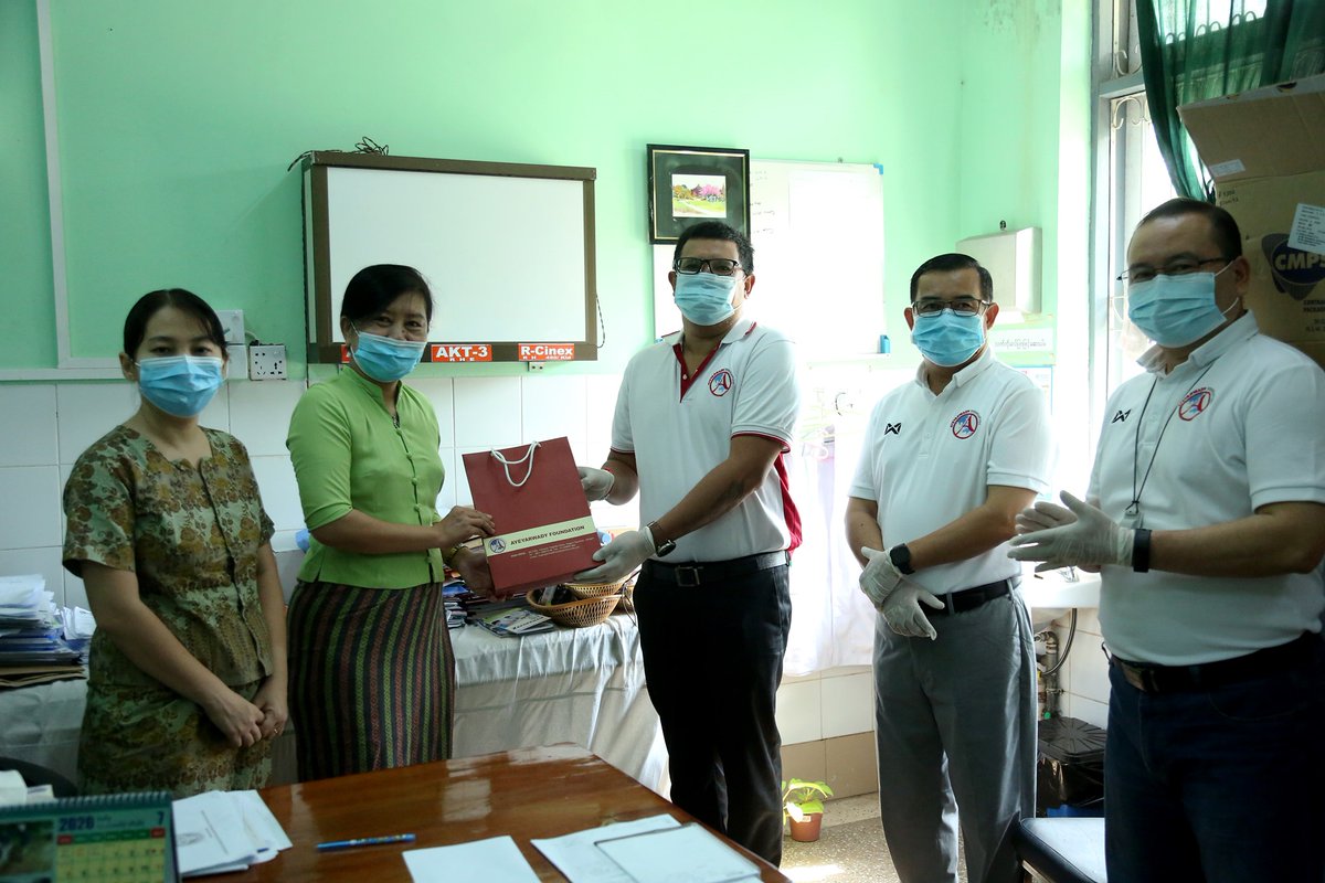 MaxMyanmar's tweet photo. "We are always Myanmar wherever we are" U Zaw Zaw

As Ayeyarwady Foundation, we were broadly in sympathy with the people of quarantine, who returned from Malaysia recently in this time of COVID-19 crisis.
https://t.co/j9Gi8sndqI https://t.co/lakQUwH5d0