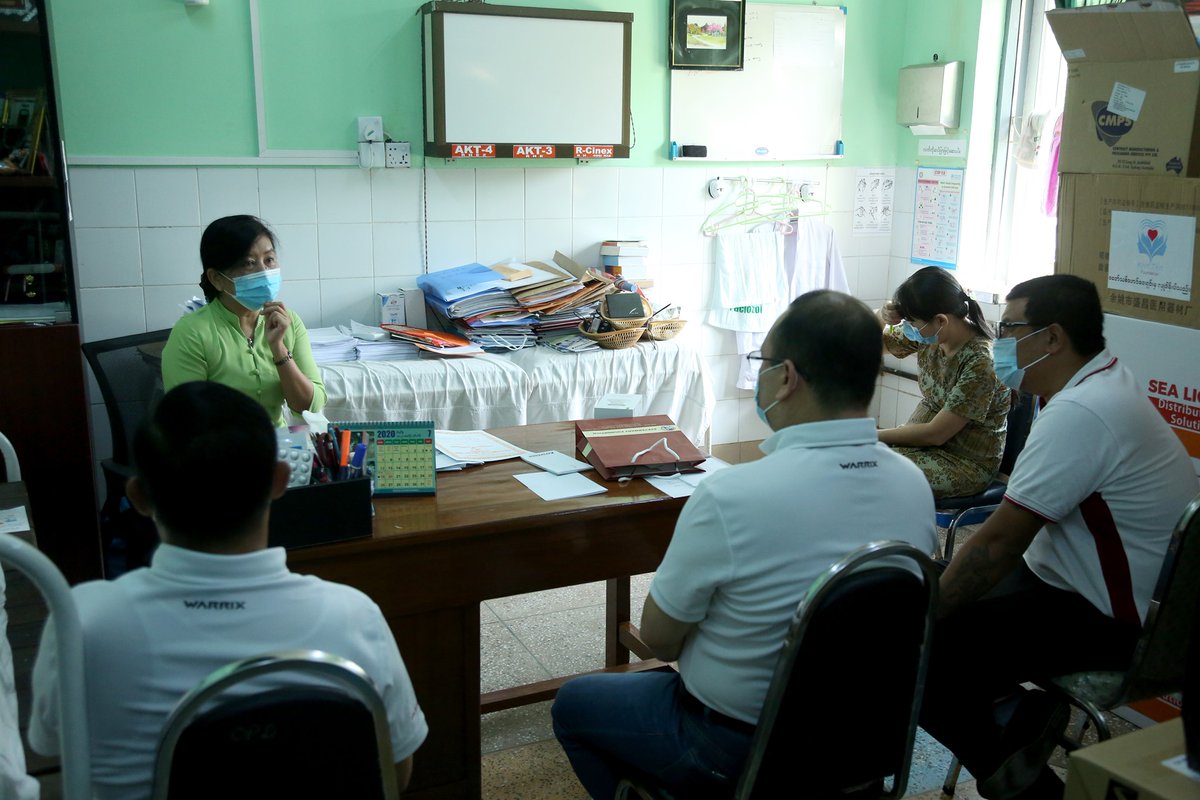 MaxMyanmar's tweet photo. "We are always Myanmar wherever we are" U Zaw Zaw

As Ayeyarwady Foundation, we were broadly in sympathy with the people of quarantine, who returned from Malaysia recently in this time of COVID-19 crisis.
https://t.co/j9Gi8sndqI https://t.co/lakQUwH5d0