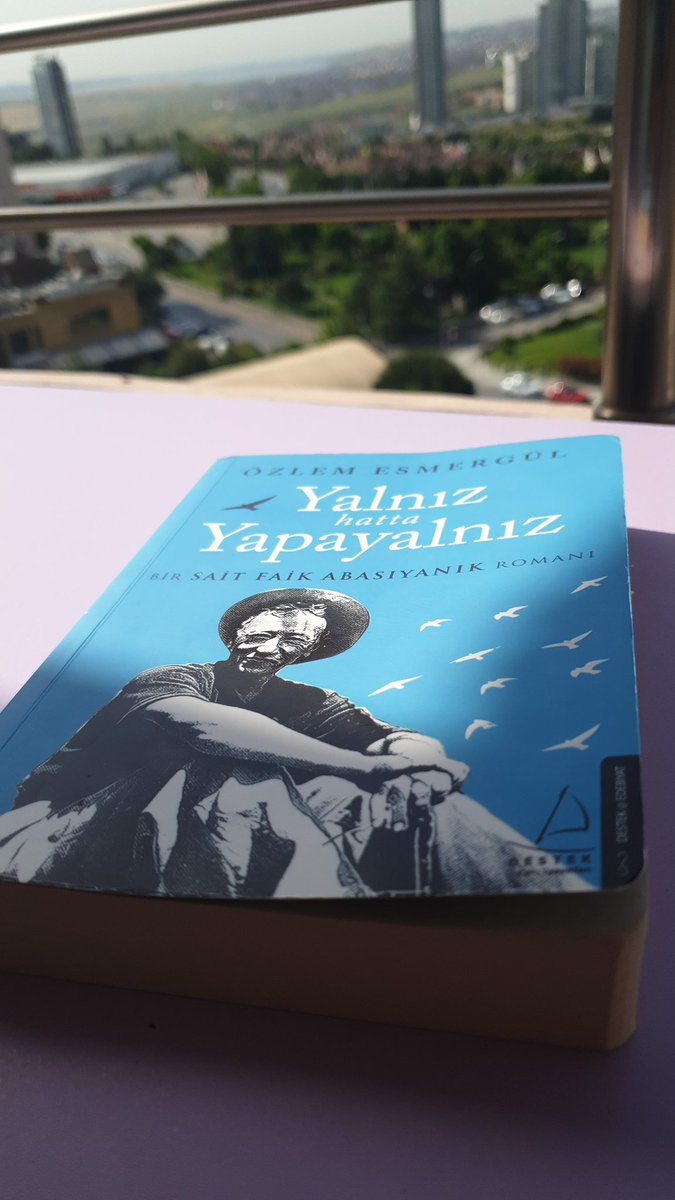 Ölmemişsem eğer seni bekliyorumdur Eleni.Yalniz hatta yapyalnız. Bir Sait Faik Abasıyanık Romanı.Gerçekten okurken elimden bırakamadığım bir kitap oldu. <a href="/OzlemEsmergul/">Özlem Esmergül</a>