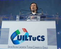 UILTuCS_Liguria's tweet photo. #Genova ci sarà anche @stefanofranzoni @uiltucs  questa mattina insieme  alle lavoratrici e ai lavoratori della ristorazione scolastica in piazza per chiedere futuro, lavoro e salario. Alle  11 sotto la sede del Comune di Genova in via Garibaldi, alle 12 sotto la Regione Liguria https://t.co/dcw3P8iT0e