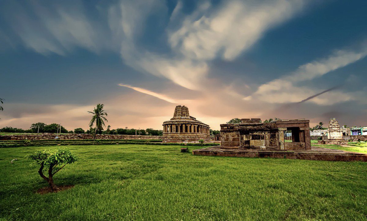 SudhakarBichali's tweet photo. The temples at #Aihole show an interesting combination of styles. It is evident that the architects were still trying to perfect their preferred style of temple. #architecture #asi #karnatakatourism #travelphotography https://t.co/C09eadZySY