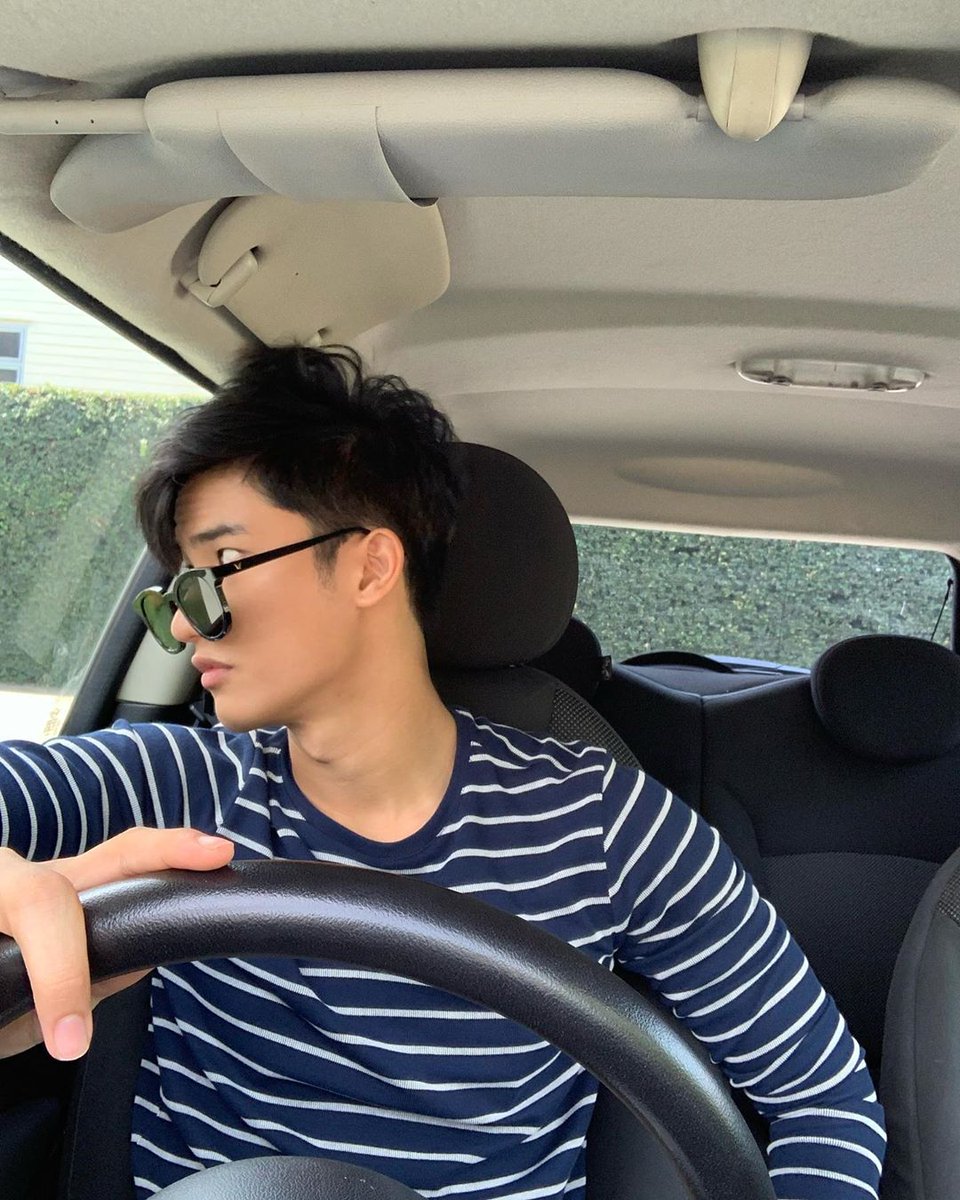 TOMOHIDE01's tweet photo. 떼이 말고 피트 😎
cr. pepzilism
#Tawan_V #darkbluekiss https://t.co/ma7jAYm2Tz