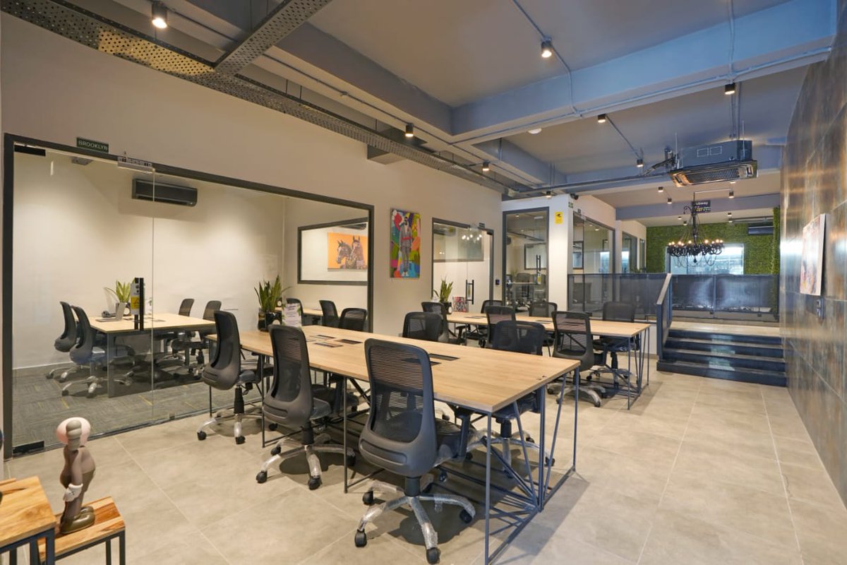 DeskerC's tweet image. Hospitality based luxury CoWorking,in the heart of South Delhi #coworking
#hospitality
#corporaterealestate 
#business 
#officespace 
#officeleasing