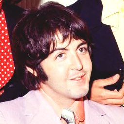 paul mccartney but every time you see him, his smile gets bigger; a threadhttps://abs.twimg.com/emoji/v2/... draggable=