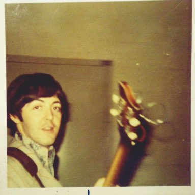 paul mccartney but every time you see him, his smile gets bigger; a threadhttps://abs.twimg.com/emoji/v2/... draggable=