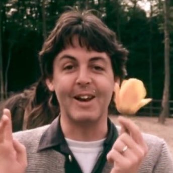 paul mccartney but every time you see him, his smile gets bigger; a threadhttps://abs.twimg.com/emoji/v2/... draggable=