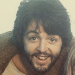 paul mccartney but every time you see him, his smile gets bigger; a threadhttps://abs.twimg.com/emoji/v2/... draggable=