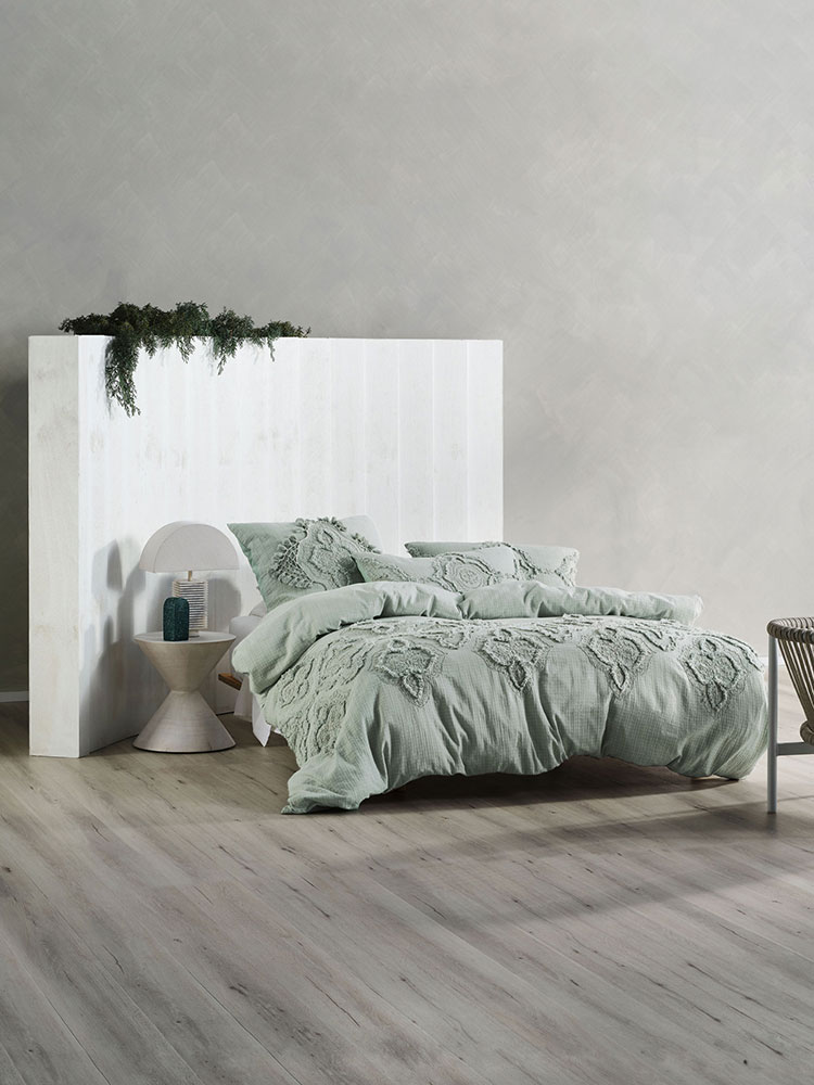 linen4u_'s tweet photo. Alli Stillwater Duvet Cover Set

Perfectly trans-seasonal this tasselled Boho ensemble in vintage blue-green features an ornamental motif design on a soft, washed cotton jacquard.

COLOUR: STILLWATER

Double - R2195
Queen - R2395
King - R2495
Super King - R2695 https://t.co/ZWrKRKc8ml