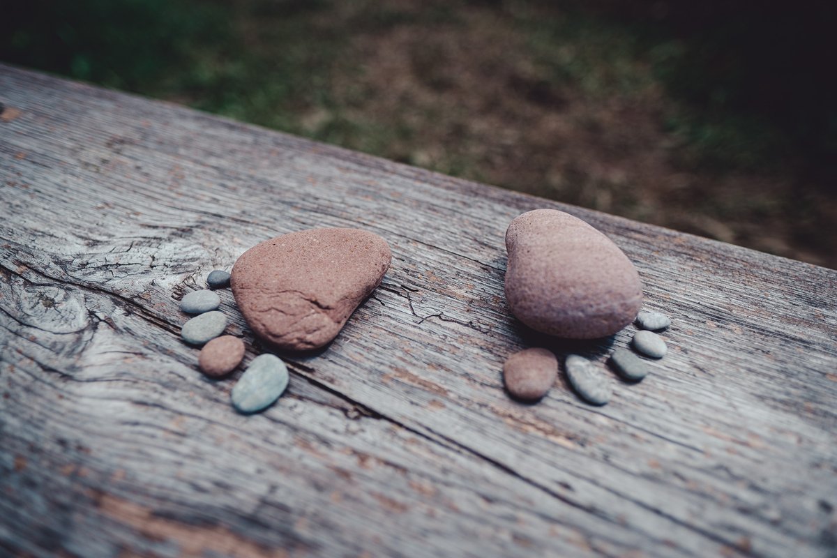 Unsere neue Outdoor-Wellnessbehandlung: „Barfuaß“ 👣
Füße sind feinfühlig, sensibel, empfindsam. Sie tragen uns durchs Leben, sie erden uns. Zeit, sie zu verwöhnen. Draußen, unterm freien Himmel, zu frischer Bergluft. 
Hier geht´s zum Blogbeitrag: rehlegg.de/rehleggste-gru… #massage