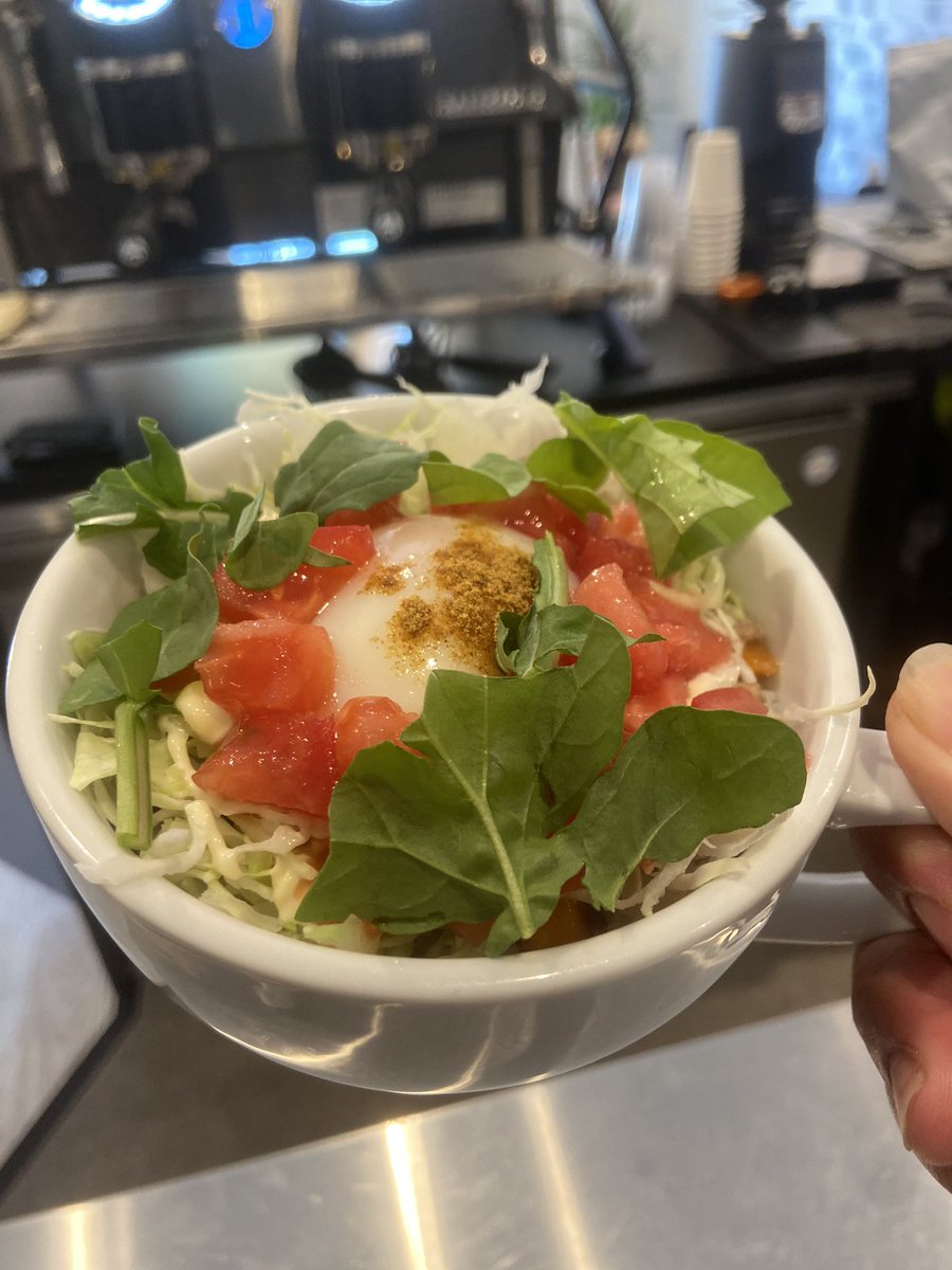 O Xrhsths 杜のカフェcrema 3月は抹茶ティラミス イタリアンティラミス Sto Twitter こんにちは もう夕方だというのに暑いですね 冷たいドリンクで水分補給をしていきむしょう 写真は今日の賄いご飯 特製ミニタコライスです 仙台カフェ 長町南カフェ