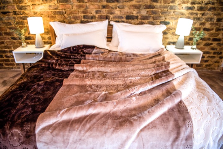 linen4u_'s tweet photo. Shop this Quality Queen Size Mink 3 Tone Super Soft Blanket today At Linen 4 u, Shop 24, Palm Centre, Polokwane for Only R549.99.

 Available in a variety of Colours.

#Blankets #Mink #WinterWarmers #Double #Queen #KeepWarm #Polokwane #Limpopo https://t.co/Q6jfy0EWPz