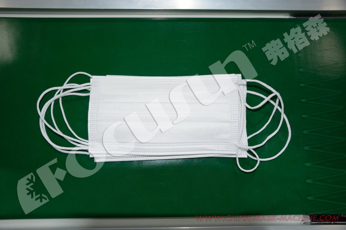 Focusun_Ice's tweet image. #Focusun automatic #maskproductionline: one #maskbodymachine with one #earloopweldingmachine which ensures 50 pcs #disposablemasks per minute. One machine only needs one person to operate. We also have reliable mask-making material suppliers. #maskmachine 
china-mask-machine.com