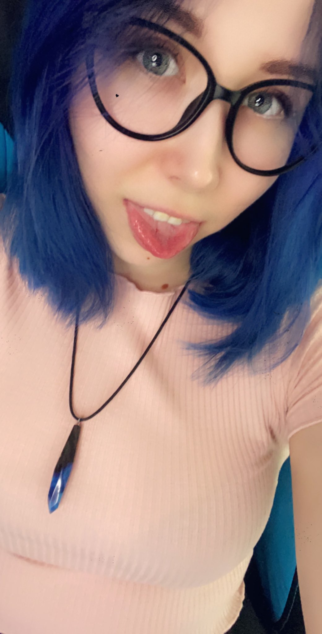Blue Mooncat 💙 on X: Come hang out, I'm getting online on @chaturbate  t.covDhjP2vI7h t.coIpDcHmDRul  X