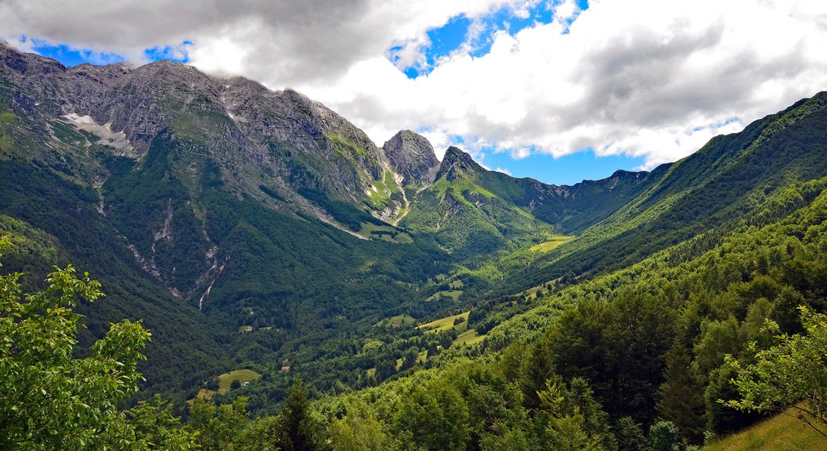 100percentloc's tweet photo. Our first meeting for the case study area of @prealpigiulie was held virtually. due to #COVID19 restrictions, however, the discussion on #shortvaluechains was very interesting😀We hope to be able to travel in the beautiful #alps soon!
#100percentLocal #EUSALP #EU #Sustainability https://t.co/byYYw6o9kG