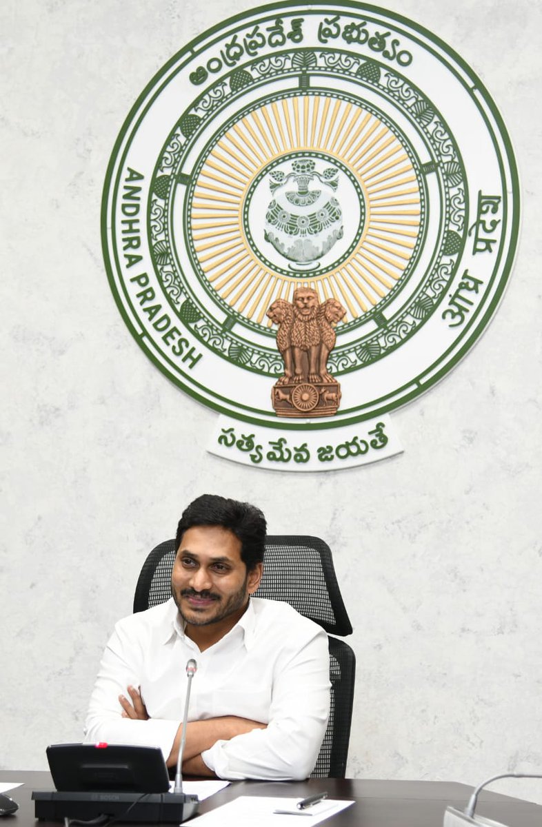 AndhraPradeshCM's tweet image. As promised, Hon&apos;ble CM @ysjagan launched the #JaganannaChedhodu scheme; providing financial assistance of Rs. 10,000/- each to eligible beneficiaries from the Rajakas, Tailors &amp;amp; Nayee Brahmins community. An amount of 247.04 Cr was disbursed today, benefiting 2,47,040 people.