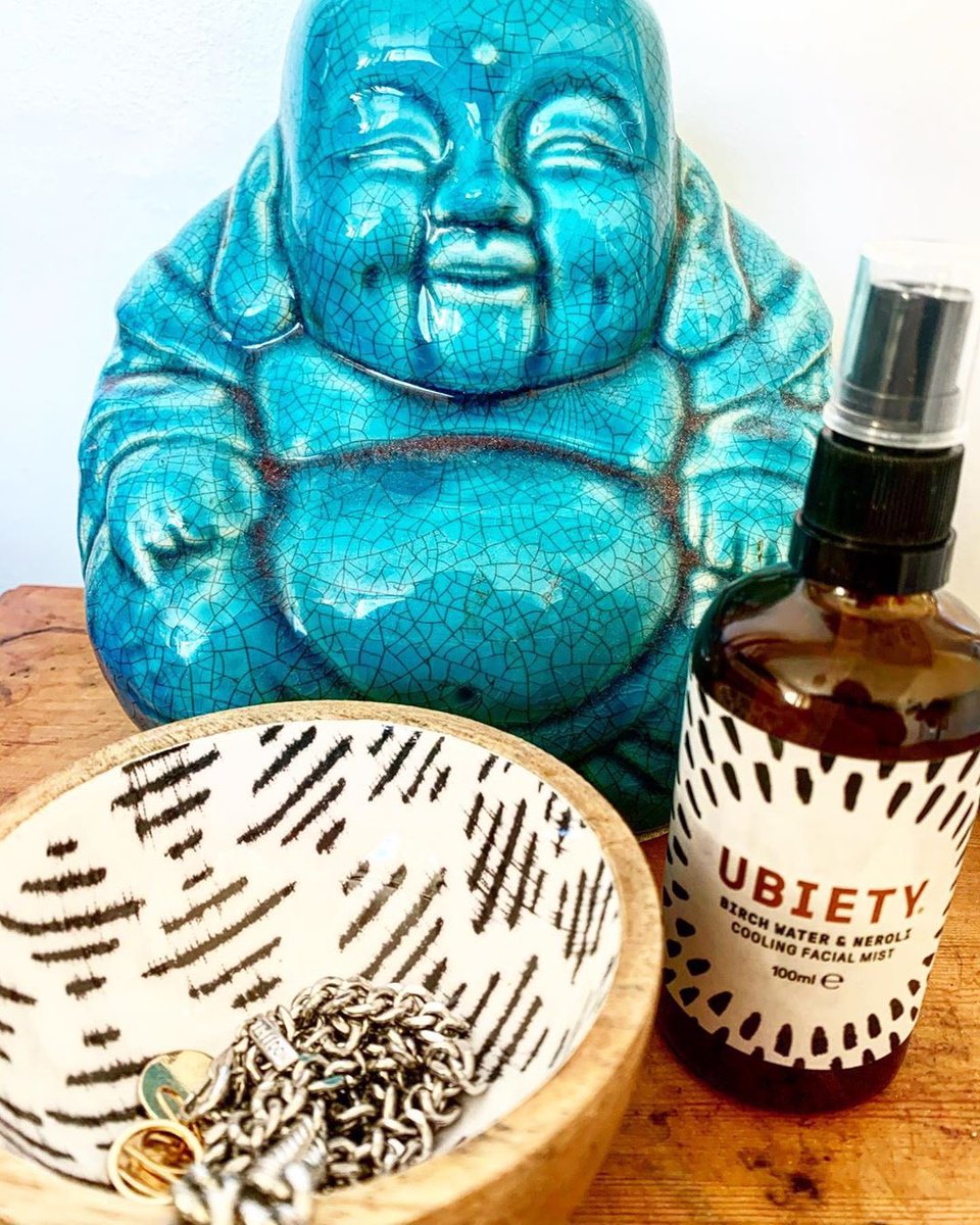 FindUbiety's tweet photo. “Do not dwell in the past, do not dream of the future, concentrate the mind on the present moment.” Guatama Buddha Ubiety, not a new idea, but an enlightened one. #ubiety #findubiety #mindfulliving #yogilife #conciousliving #repost https://t.co/r9Z2267KuW https://t.co/z7tYeCWW31