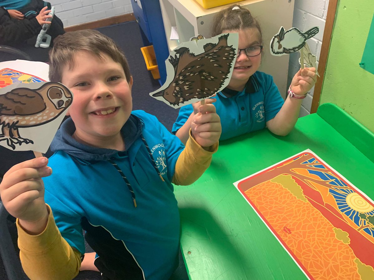 PSGlenwood's tweet image. 1/2E retelling Dreamtime stories using puppets and green screens. So much team work and so many smiles. @DoInkTweets @WebtekMediaOz