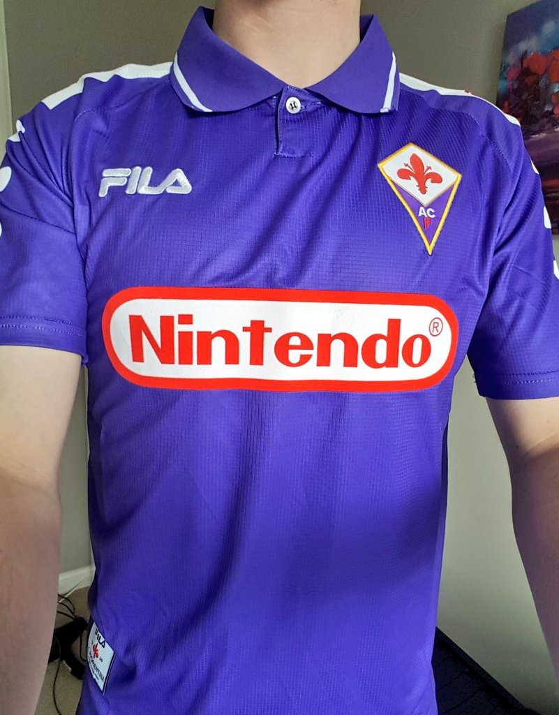 Day 75:A.C. Fiorentina home, 1998/99.Don't think a description is necessary. 10/10. @homeshirts1  @TheKitmanUK  @ShirtsIsolation