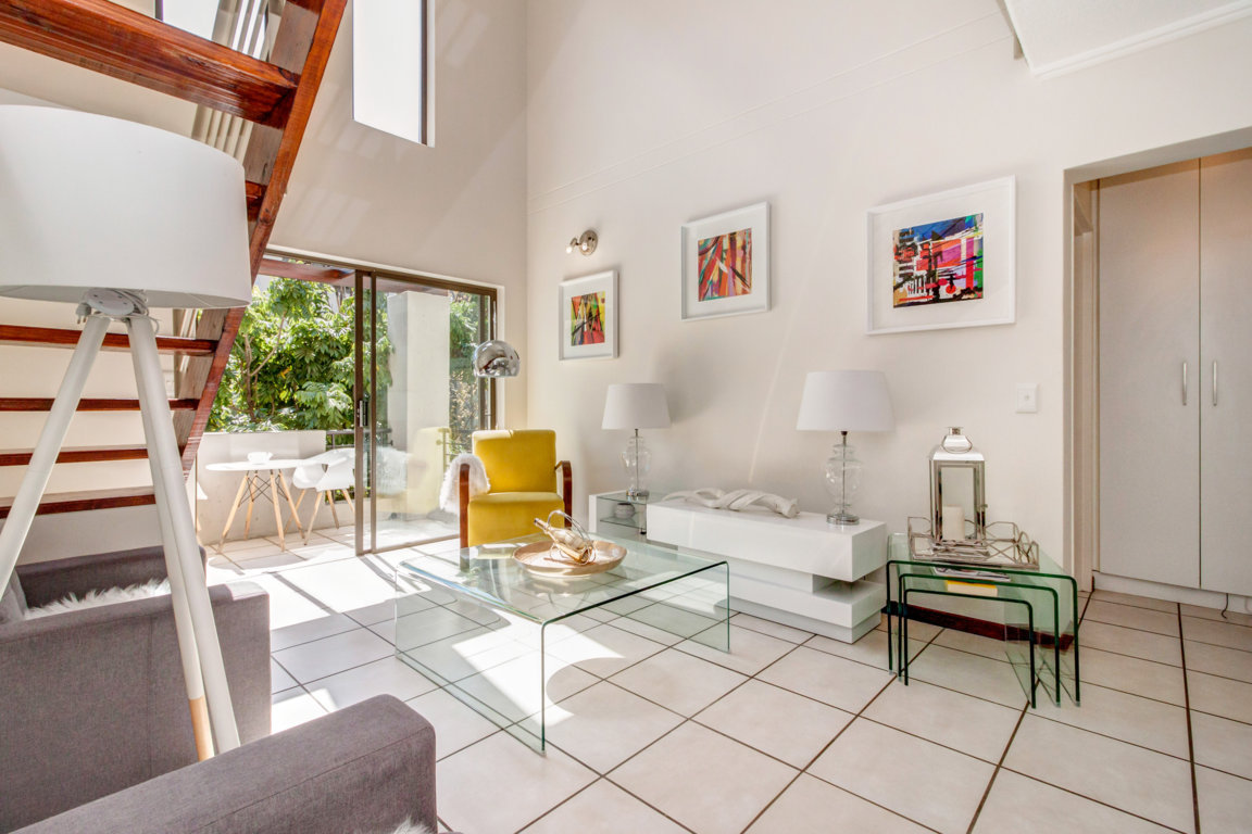 TalkToAndris's tweet photo. 1-Bedroom Loft Apartment For Sale in Tequila Sunrise - R 950 000 https://t.co/co2tX2sfuo via @YouTube
#TalkToAndris for a private viewing - 0827449299
#property #forsale #apartment #lonehill #beverley #remax #realestateagent https://t.co/Y3QRBKWdty