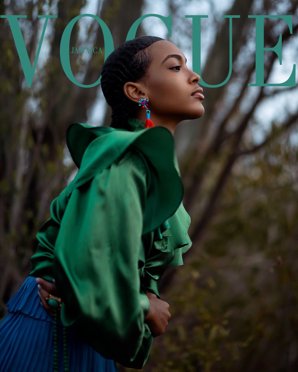 Ry_Hand's tweet image. Try a thing #voguechallange