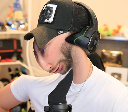 OMGitsAliA's tweet photo. 24k Likes and I make this my profile pic for 24 hours https://t.co/hed337Mz2Q