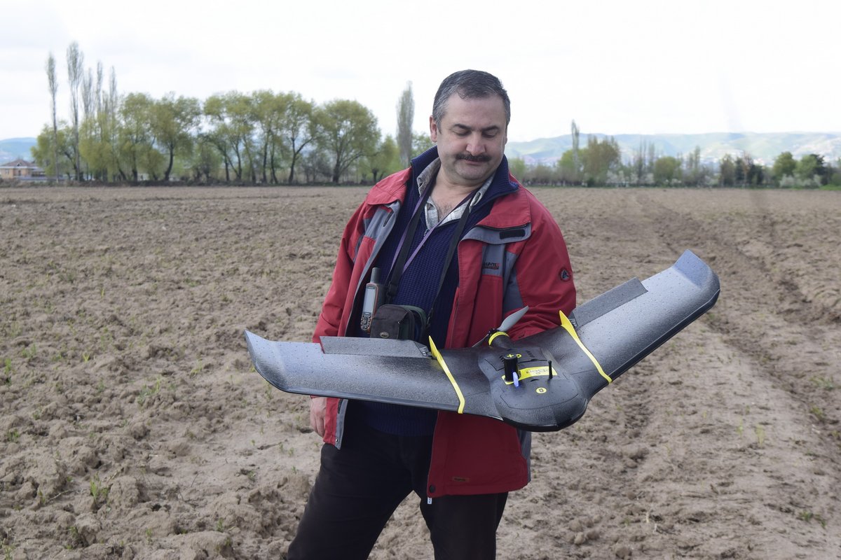 sensefly's tweet image. When villages in Tajikistan were threatened by #landslides and #floods, the @akdn used an #eBeePlus to help villagers find a safe place to relocate. Learn more: ow.ly/Y44R50A3TEV.