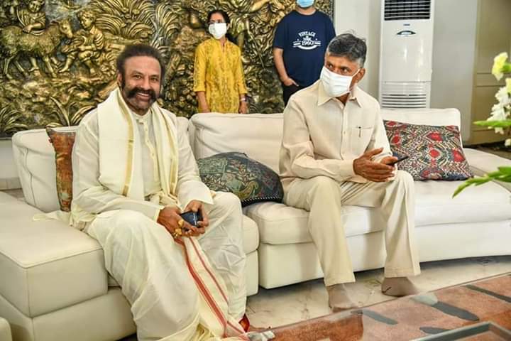 NBK_Actor's tweet photo. #మా_బాలయ్యకు 
#పుట్టినరోజు_శుభాకాంక్షలు.... 🦁

#HappyBirthday 
#Legend
#60th Birthday @NBK_Actor @NBK_Unofficial @NandhamuriAdda #Balakrishna @ncbn #cbnarmy https://t.co/hB6xm5JmRz
