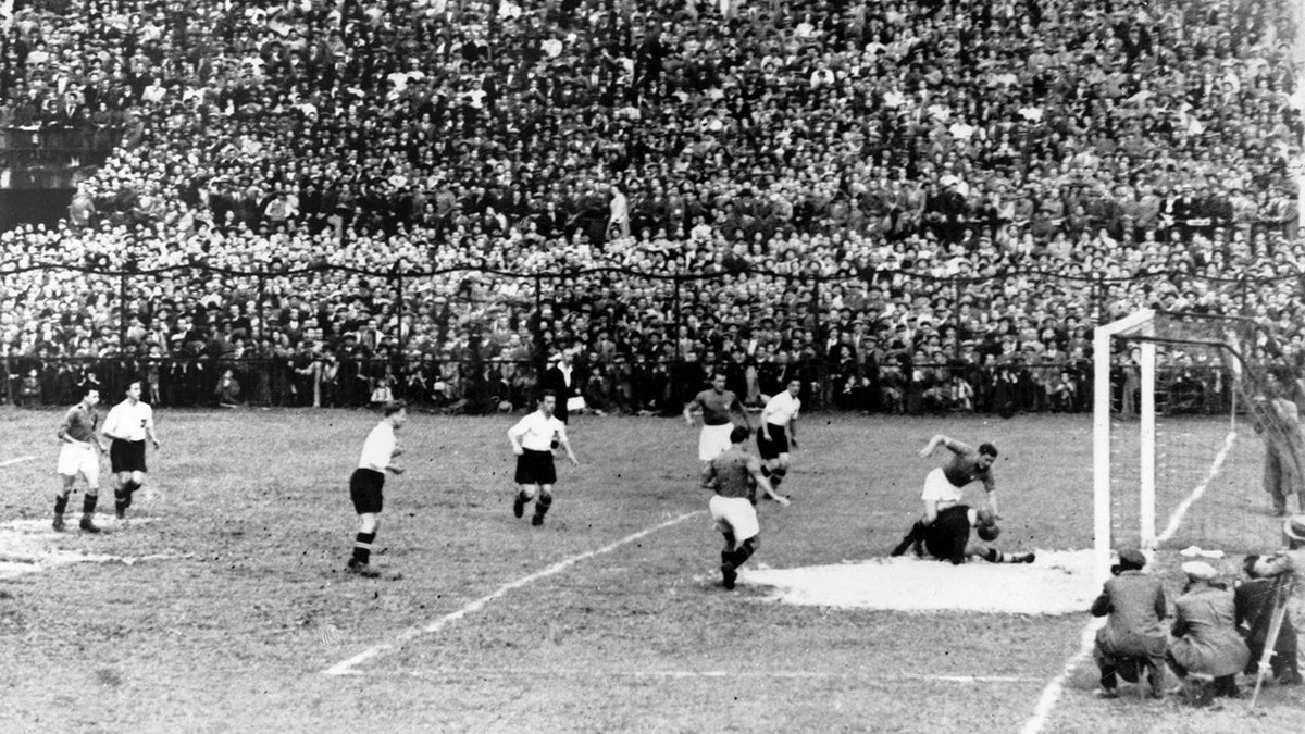 GOAL_ID's tweet photo. 2⃣. Kendati bertindak sebagai tuan rumah, Italia harus mengikuti kualifikasi. Itulah kali pertama dan terakhir tuan rumah tidak otomatis mendapat tempat di putaran final.
#GoalFlashback https://t.co/yOjrpMRThR
