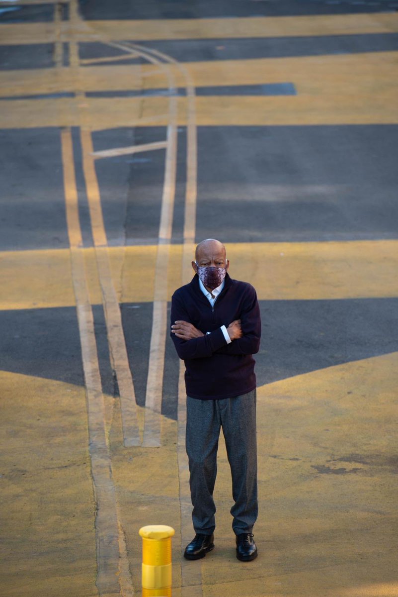 Since seeing  @repjohnlewis visit Black Lives Matter Plaza this past weekend, I’ve been reflecting on how blessed we are to be inspired and led by an elected official of such decency and courage. 1/11