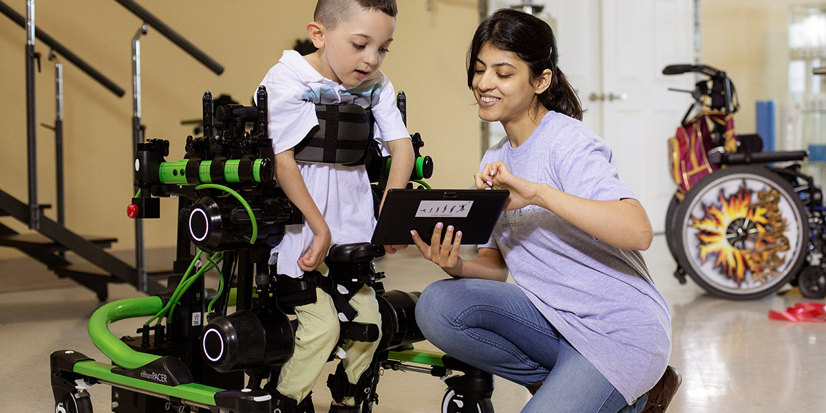 Rifton's tweet image. Manmeet Maggu, co-founder and CEO of Trexo Robotics, tells how he developed a robotic walking device that works in conjunction with the Rifton Pacer: bit.ly/30sElHD
#trexo #trexorobotics #trexohome #rifton #riftonpacer #dynamicpacer #learningtowalk #gaittraining