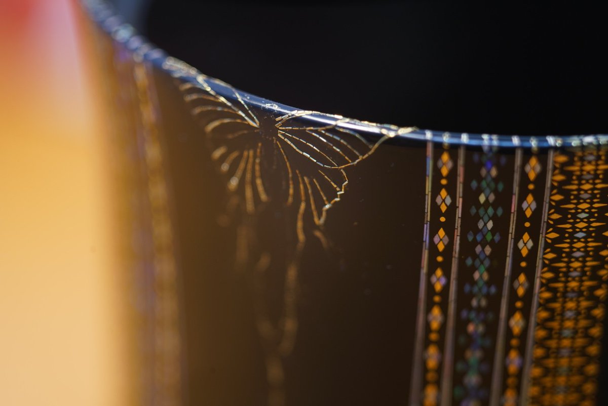 小さい作品も進んでいます。
新しい試みは相変わらず完成に近づかないとイメージが掴めなくて不安なので
見返せるように工程記録を残しとこうと思います。