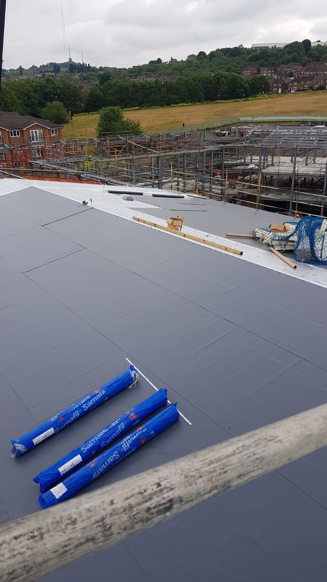 DerwentRoofs's tweet photo. The sky is a little grey today, and so is the membrane on this new Care Home in the West Midlands. Using 3000m2 of @SikaSarnafilUK lead grey to give the client their desired effect. Let's hope the sun is back soon. https://t.co/zSblHzTHNL