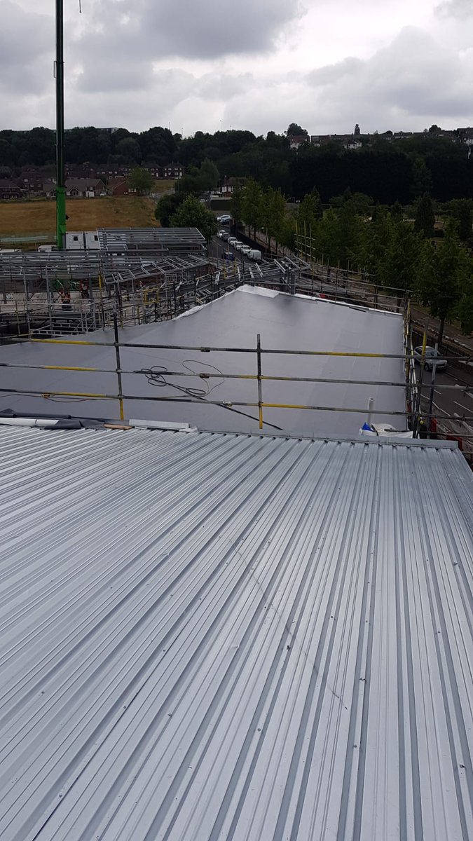 The sky is a little grey today, and so is the membrane on this new Care Home in the West Midlands. Using 3000m2 of @SikaSarnafilUK lead grey to give the client their desired effect. Let's hope the sun is back soon.