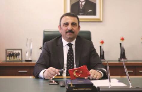 Siirt valiliğine atanan sayın Osman HACIBEKTAŞOĞLU’nun yeni görevinin Siirt ilimiz için hayırlı olmasını diliyorum.