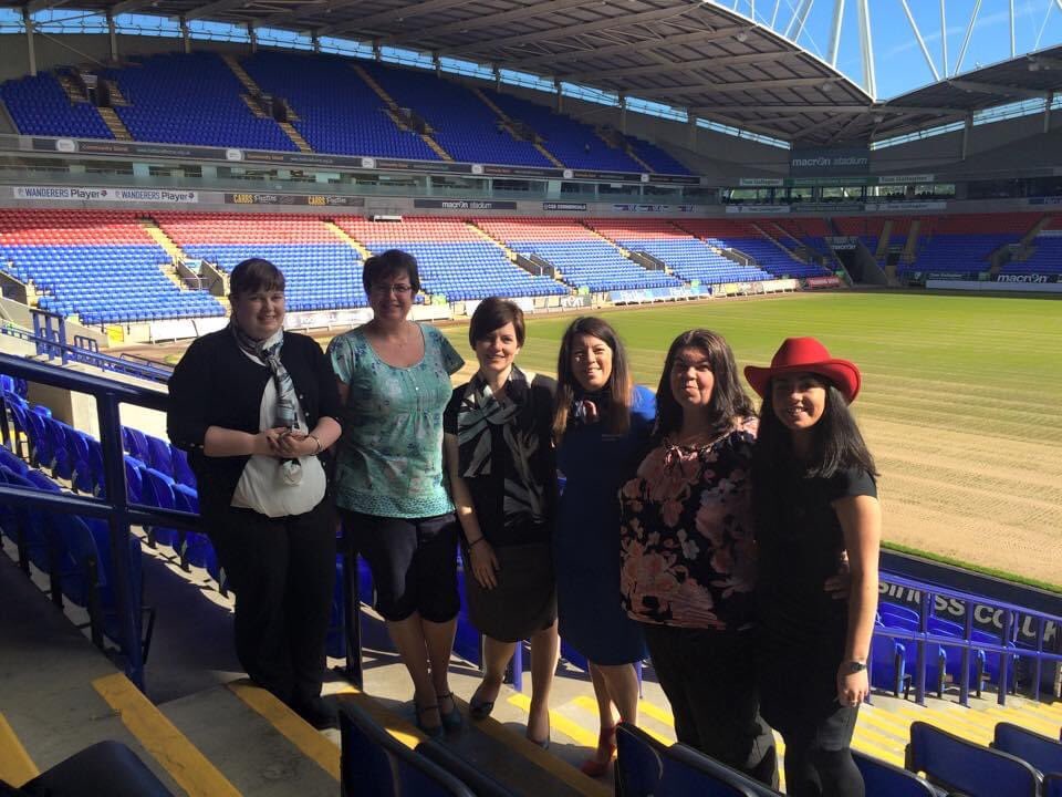 CarlyCharteris's tweet photo. A little #FiveYearFlashBack today, I was in sunny Bolton promoting @PHTRADE1 USA holidays on a @GlobalHQ1 training day...... looking forward to seeing y’all again soon! #OneTravelIndustry #TogetherInTravel https://t.co/ORp7gULzMJ