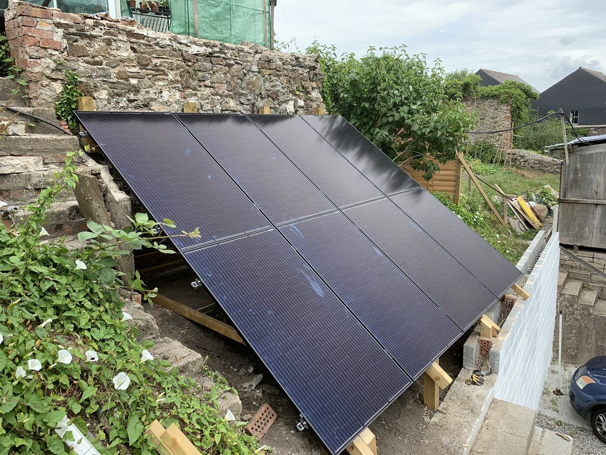 Yesterday’s PV installation in Bideford, clever use of redundant ground area. Ground mounts are the ideal solution for sites that have limited roof space and for future maintenance and servicing requirements. 
Call us today for more information.