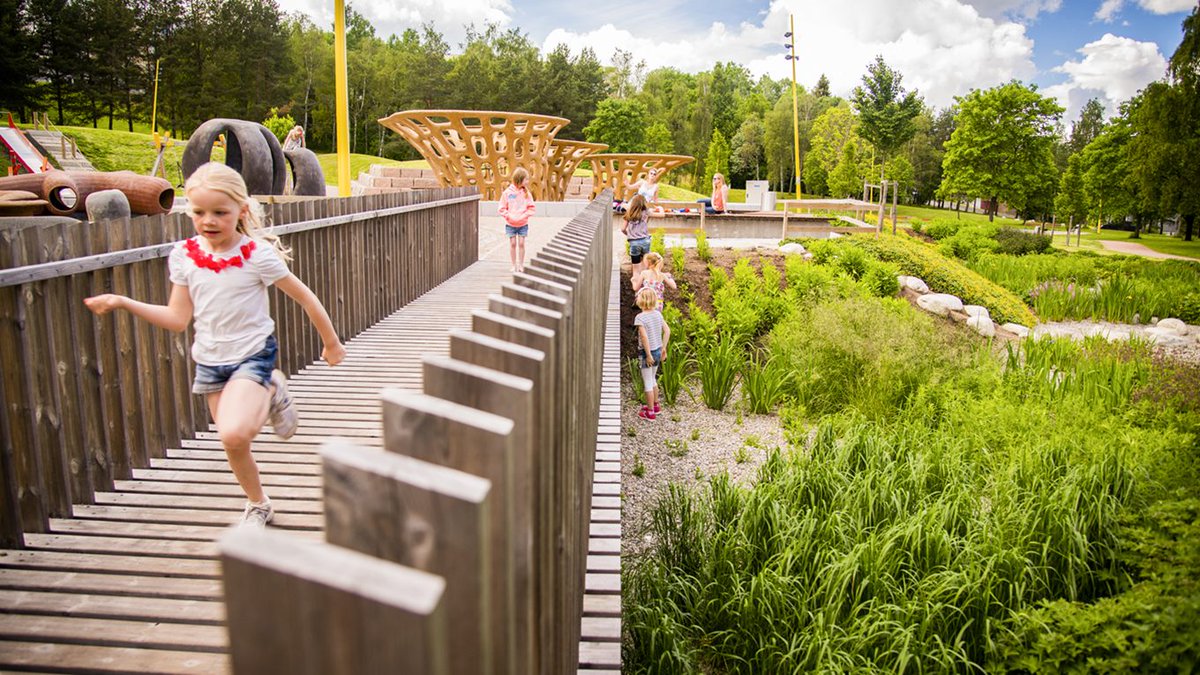 ramboll_fi's tweet photo. #Tutkija, liittyykö tutkimusaiheesi kiertotalouden edistämiseen rakennetussa ympäristössä? ♻️🏗️ Hae nyt Ramboll-säätiön uutta #apuraha'a. Tutustu tarkemmin 👉https://t.co/n3Gtsy39pN #kiertotalous #rakennettuympäristö https://t.co/ySx847y7Tk