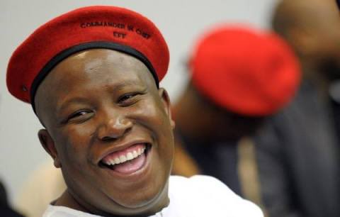 President of WMC Johan Rupert called him an irritating mosquito in a tent & wanted him to fall. They used SARS facilities to destroy him. Zuma & Ramaphosa expelled him from ANC cause they wanted him to fall. #StratcomTwitter wants his fall

BUT still Julius Malema Rises! #Asijiki