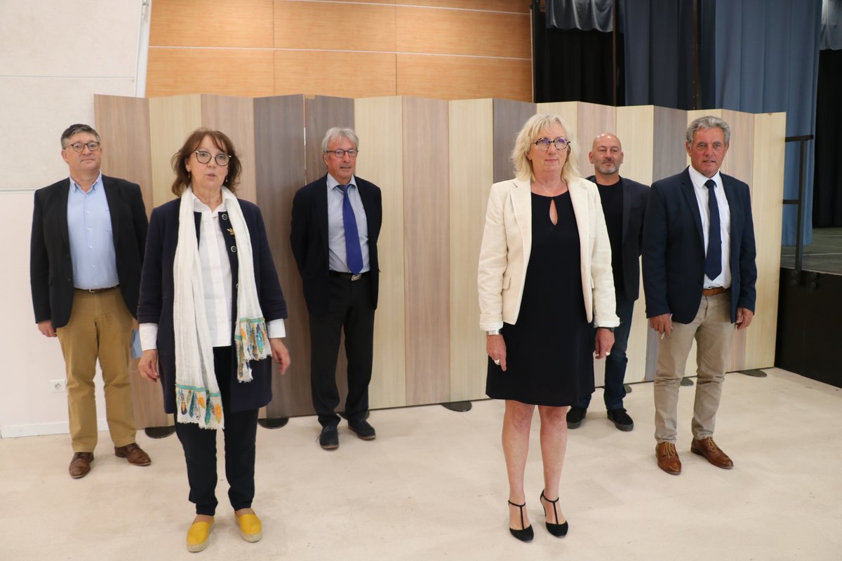 [ÉLECTIONS] Le Conseil Communautaire du 8 juin a élu Mme Véronique LAUNAY, Présidente de la Communauté de Communes Océan-Marais de Monts.
Vice-présidents : 1e : Rosiane Godefroy / 2e : Raoul Grondin / 3e : Jean-Michel Rouillé / 4e : Pascal Denis / 5e : Miguel Charrier