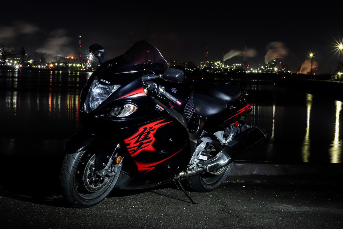 zeroGSX_1300R's tweet photo. #隼乗りはリツイートしてくれるらしい 
このタグ幸せ！！
隼がめちゃくちゃ見れる🥰 https://t.co/53hC11HORT