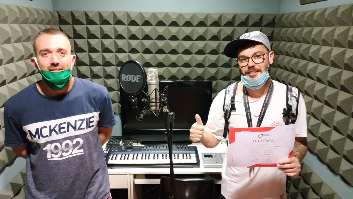 #proyectoespuma #granada
#curso_grabacionyediciondevoces

▶️Formamos y promocionamos artistas desde el 2005◀️

👉 Increíble resultado de la primera promoción de nuestro curso de GRABACIÓN &amp; EDICIÓN DE VOCES💥

💥 No dejes tú formación en manos inexpertas‼️