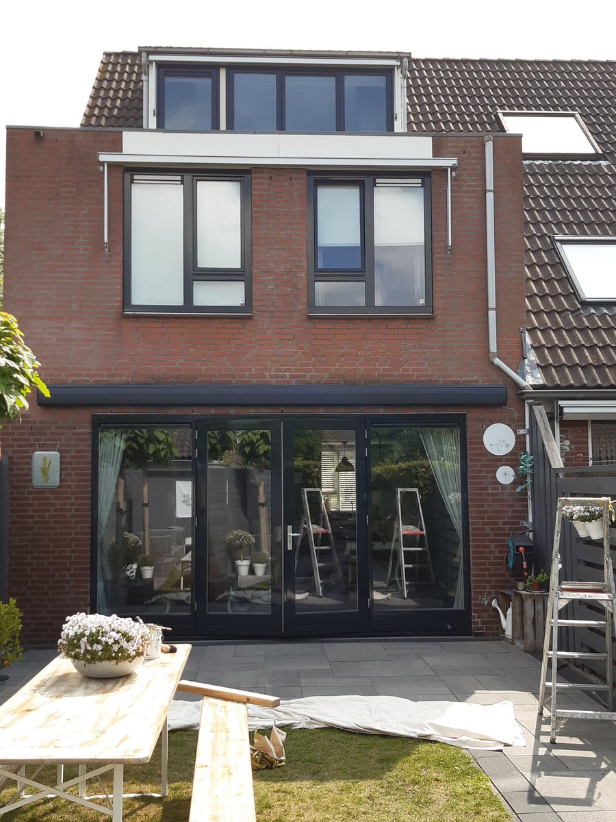 Mooi klus afgerond in #Leiden #metamorfose ,combinatie van #vakmensen en topproducten levert #kwaliteit , #Toinelami #eenvoudigbeter <a href="/Staalmeester/">Staalmeester Brushes</a> <a href="/ProCoatingsNL/">ProCoatings</a> <a href="/SchildersVAK/">SchildersVAK</a> #Wassenaar EEN VERTROUWD GEZICHT SINDS 1935