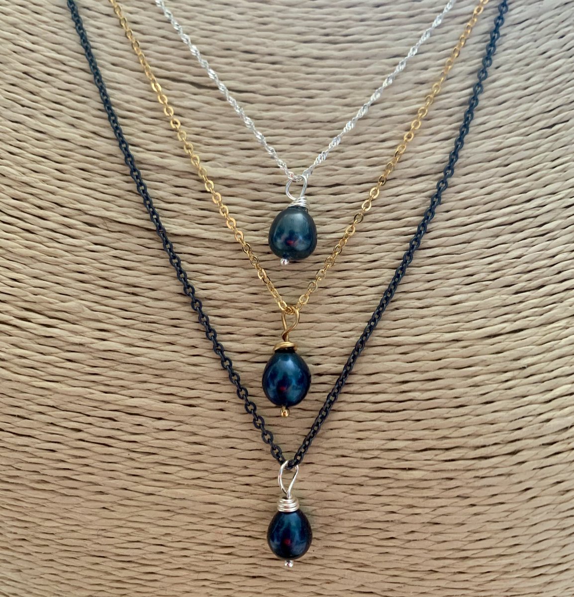 Thanks to my generous clients who have purchased my handmade necklaces, we’ve now raised over £300 to support the work of @UKLGIG. I’ve decided to re-open fundraising sales and make a few more. They can be purchased directly from my instagram: instagram.com/p/CBN-wffpq-D/…

#lgbt #BAME