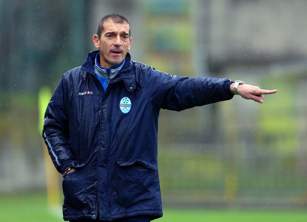 virtusciserano's tweet photo. ⚽🚶‍Ivan del Prato è il nuovo allenatore della #VirtusCiseranoBergamo 🔴🔵 #SerieD #Lnd
💪In bocca al lupo mister, per una stagione ricca di successi a tinte rossoblù #ripartiamo #rinascerò #GoVirtusCiserano ‼
(foto Magni)
Il comunicato ufficiale al link
https://t.co/rKnvP2Pj1O https://t.co/Zx4pV3qvYX