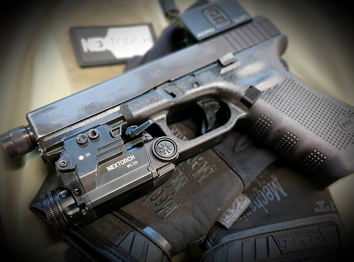 nextorchlight's tweet photo. #New WL30 Features: 3 #light sources; independent switches; quick-mounted rail system...
#Nextorch #Nextorchflashlight #gunlight #weapons #guns #pistol #handgunlight #weaponlight #tactical #police #military #LEDlight #defense #laser #infrared #greenlight #lasersight #transmitter https://t.co/3E5s15zjJh
