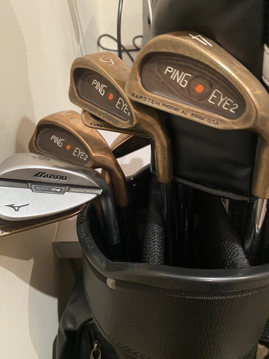 davedestefanis's tweet photo. @jamogolf @RossBakerGolf @Rod_Morri @BrendanJames2 @JimmyEmanuel4 @karenharding123 @mikeclaytongolf @AdrianLogue @Evansgolf1John @PGAofAustralia @hendygolf What about these Sandy? I just picked these up(saw them in Calcs bag at huntingdale mid 80s I wanted them so bad) they were also a game changer in the industry weren’t they? https://t.co/Pel3Y20nzE