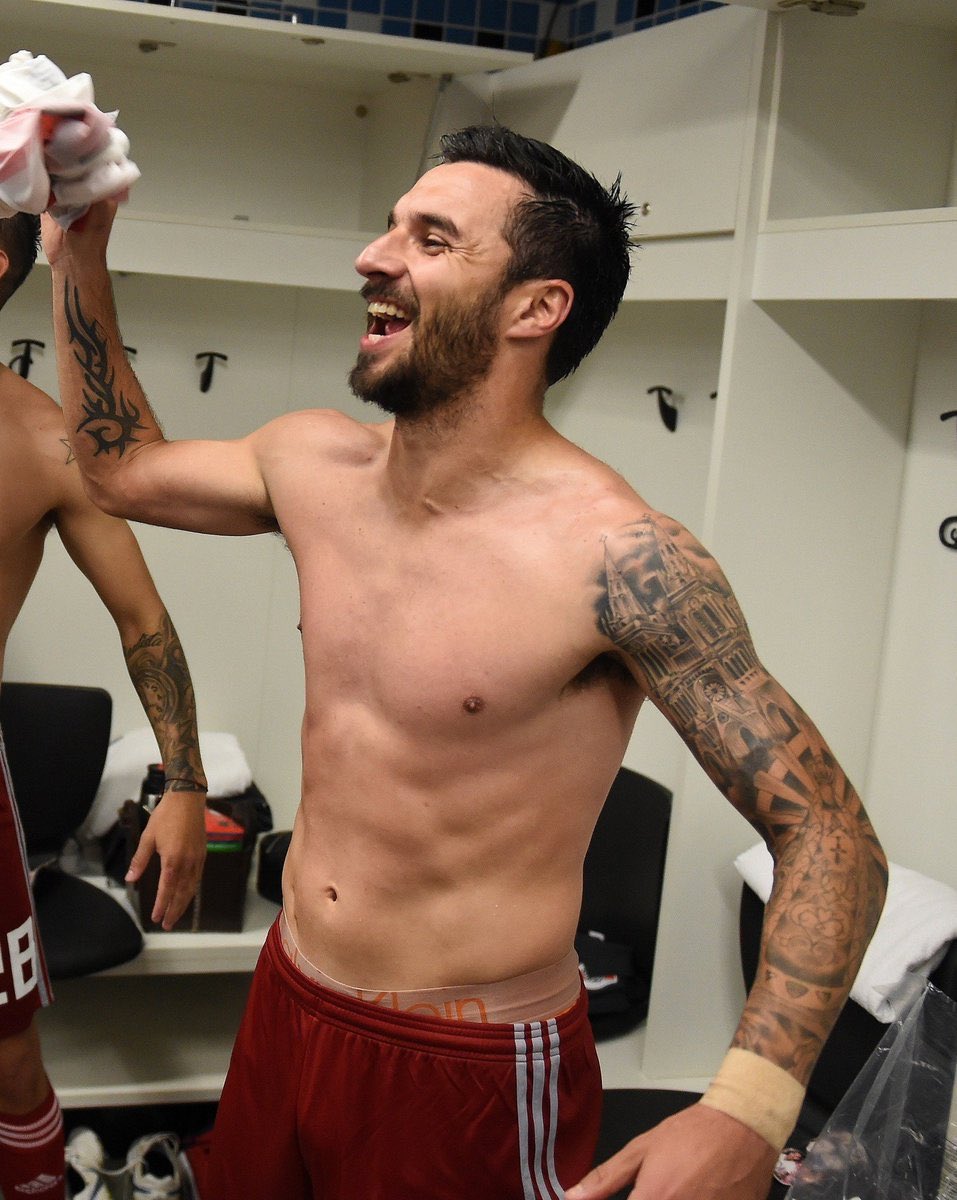 naabalbi's tweet photo. Debí pajearme un poquito más la última vez que nacho se sacó la camiseta 💔 https://t.co/ZdkQQZBrxk