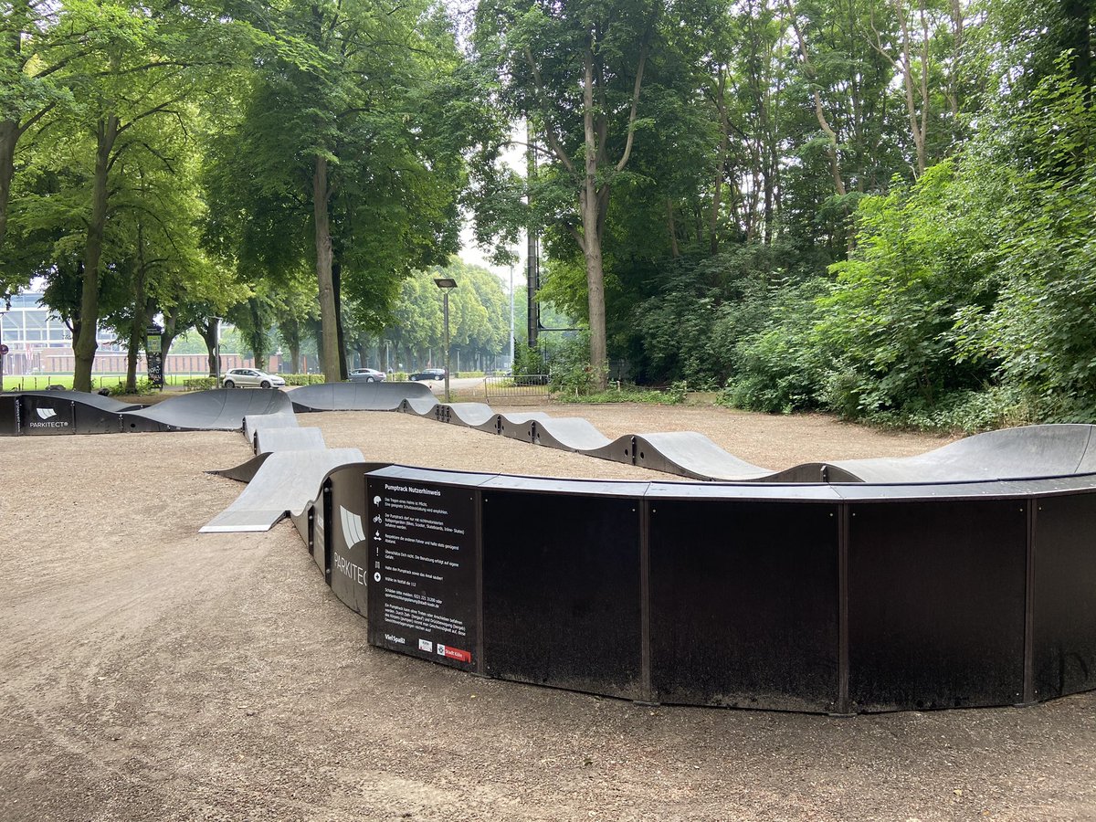 Sehr gut gemacht, den neuen Pumptrack am Stadion #stadtkoeln !