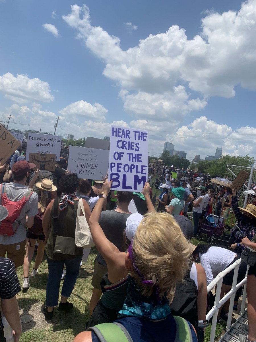 shawnlsn's tweet photo. Scenes from #BlakeLivesMatter rally, Austin TX, 6.7.20. Huston-Tillotson University. #BLM #RIPGeorgeFloyd #RIPMikeRamos #EndPoliceBrutality https://t.co/bbcrXY8NvO